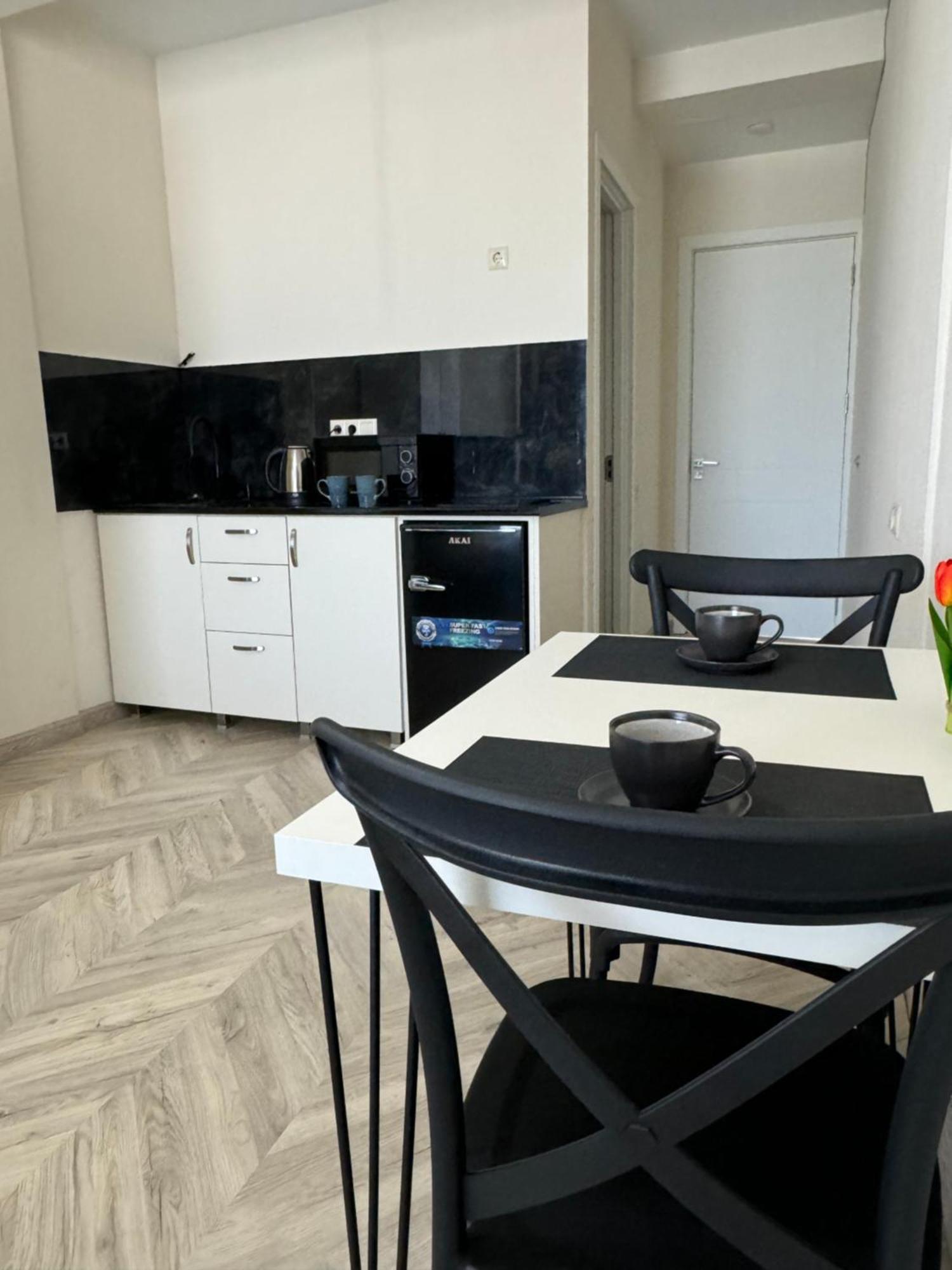 Brothers Apartments With Terrace In Old Tbilisi Ngoại thất bức ảnh