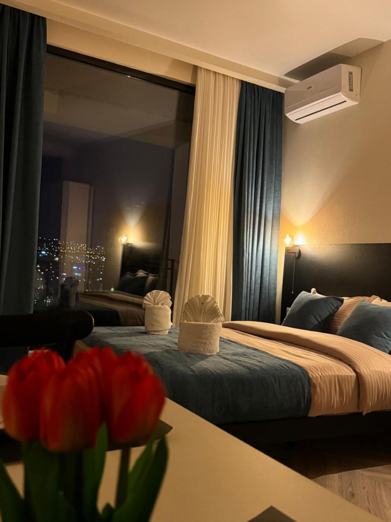 Brothers Apartments With Terrace In Old Tbilisi Ngoại thất bức ảnh