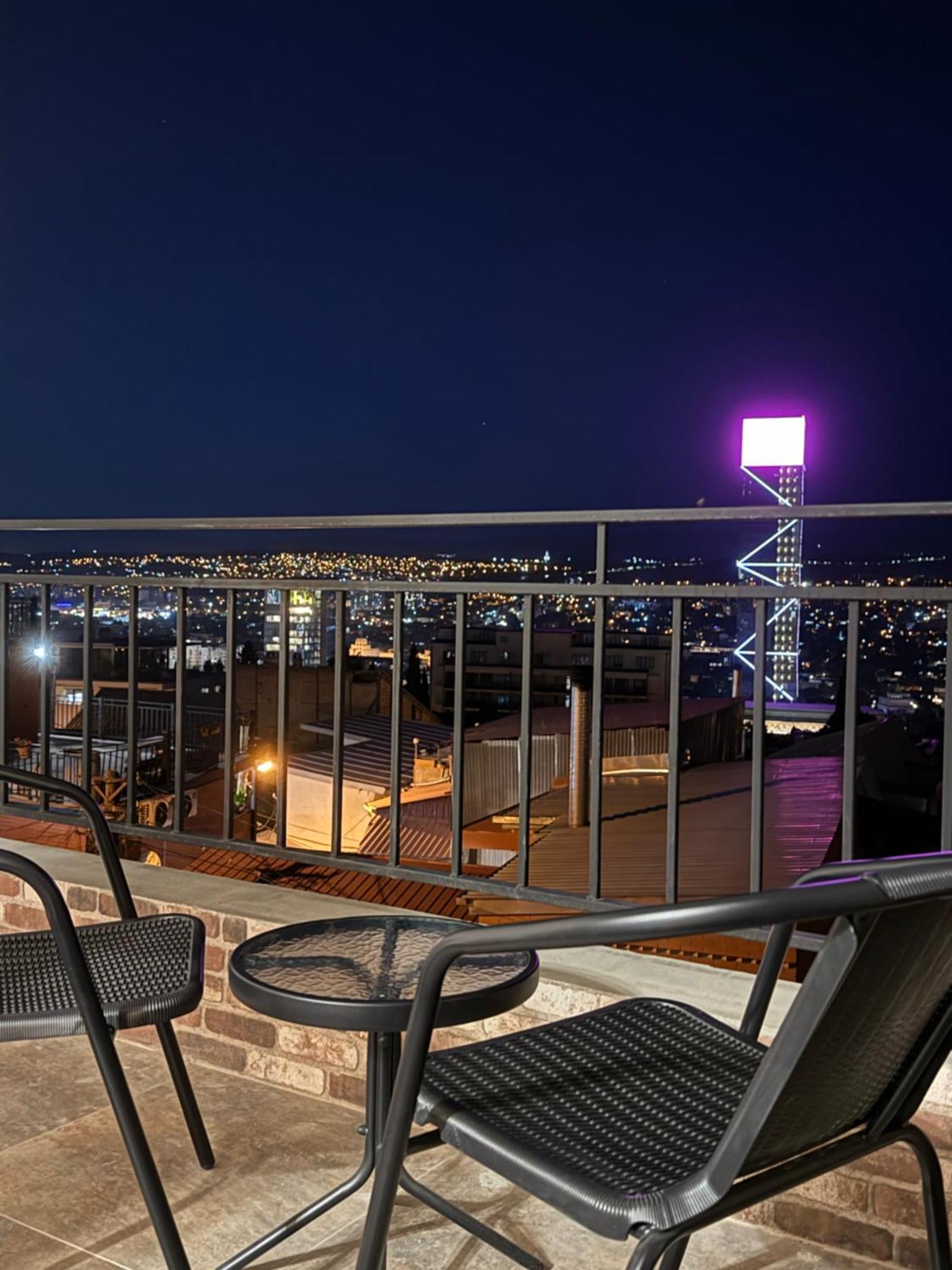 Brothers Apartments With Terrace In Old Tbilisi Ngoại thất bức ảnh