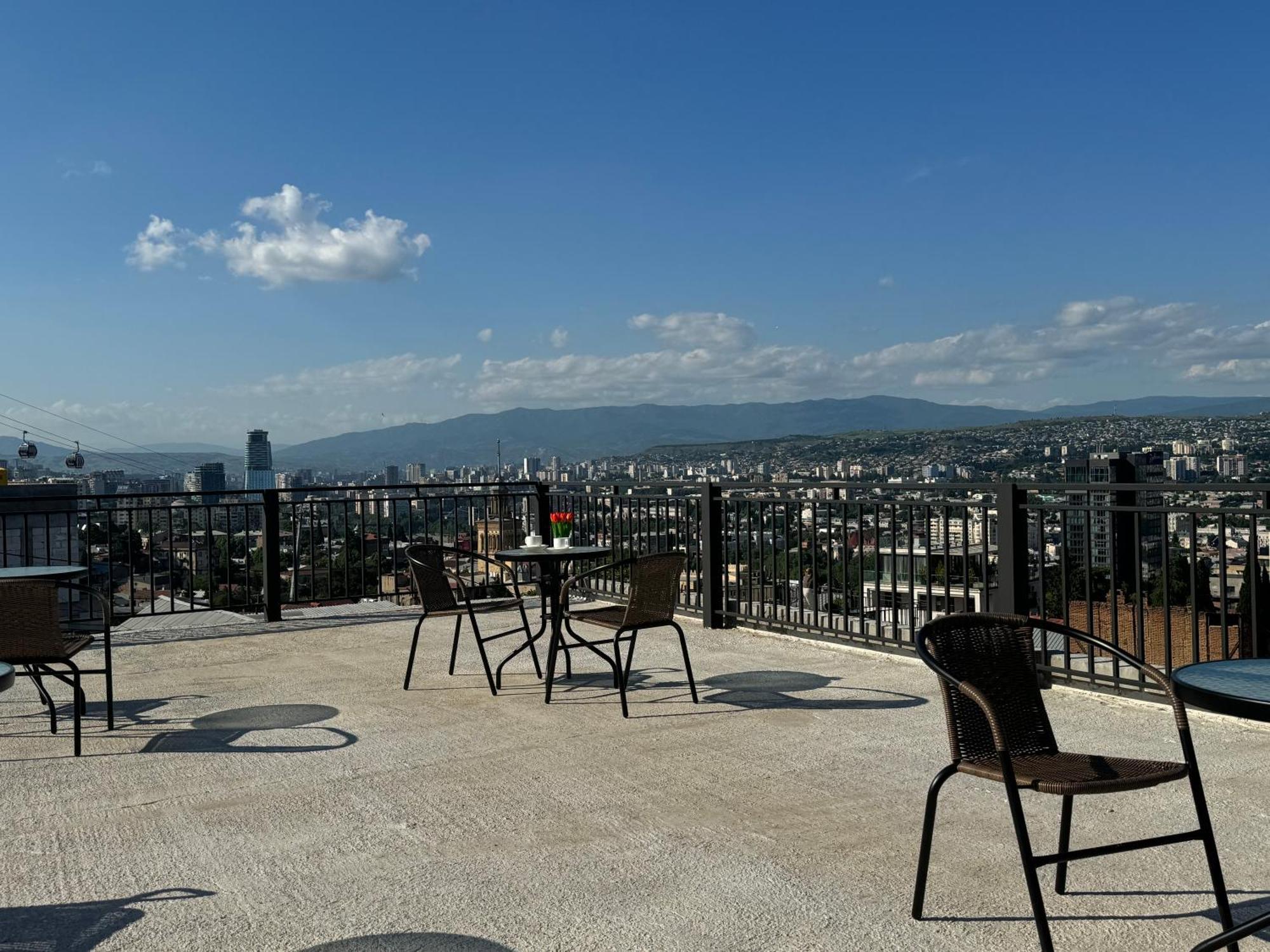 Brothers Apartments With Terrace In Old Tbilisi Ngoại thất bức ảnh