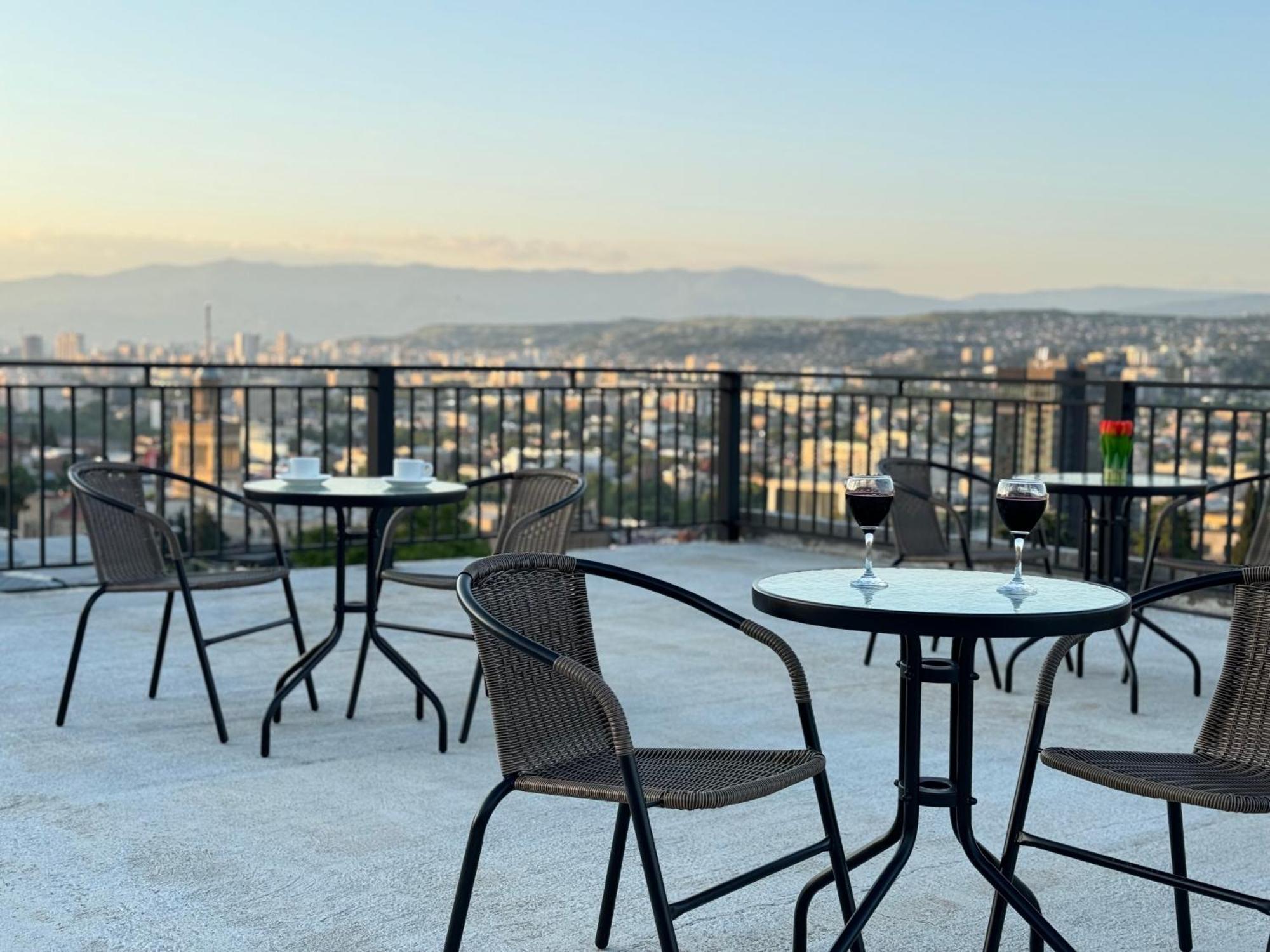 Brothers Apartments With Terrace In Old Tbilisi Ngoại thất bức ảnh